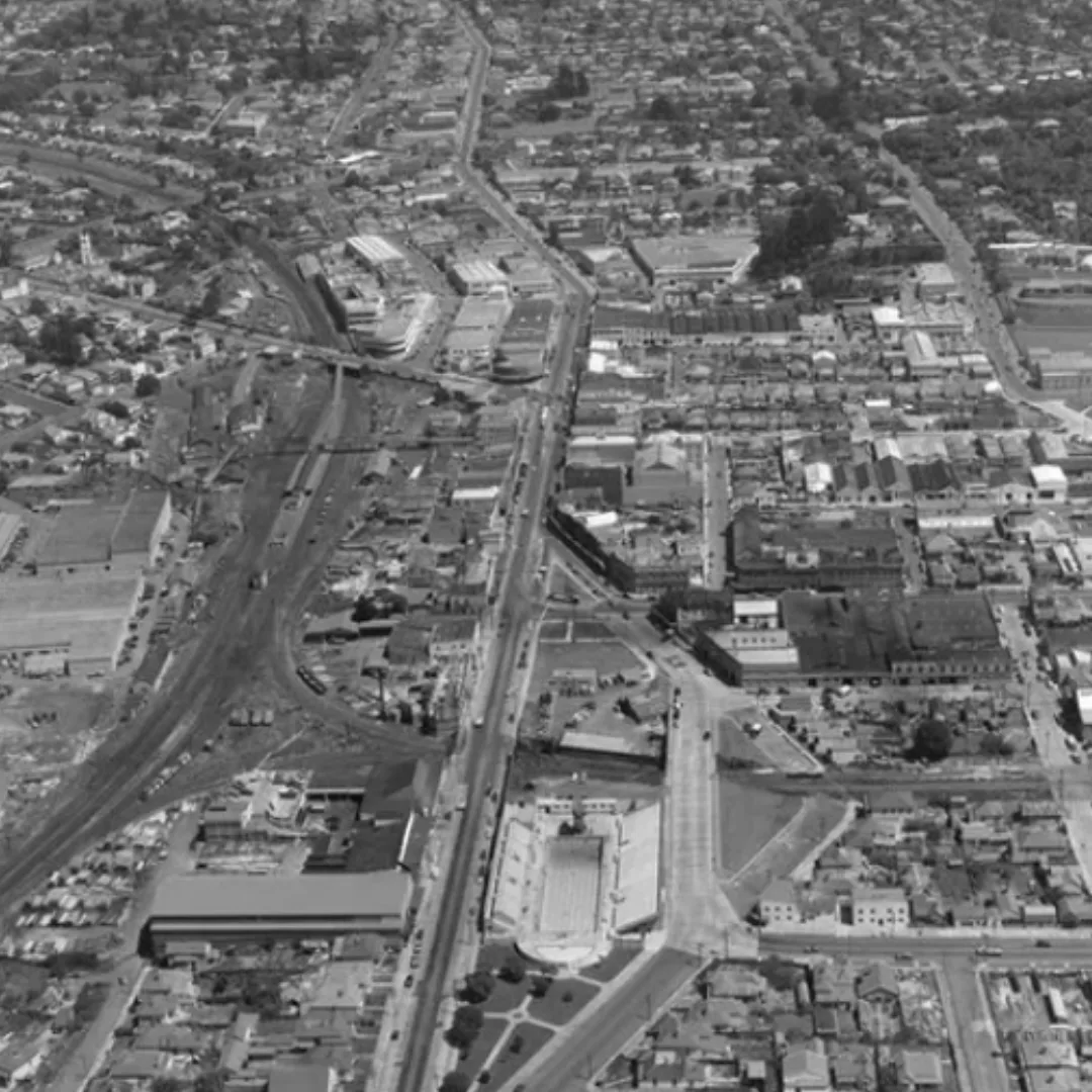 Aerial view of the Newmarket Olympic Pool during the 1950 British Empire Games